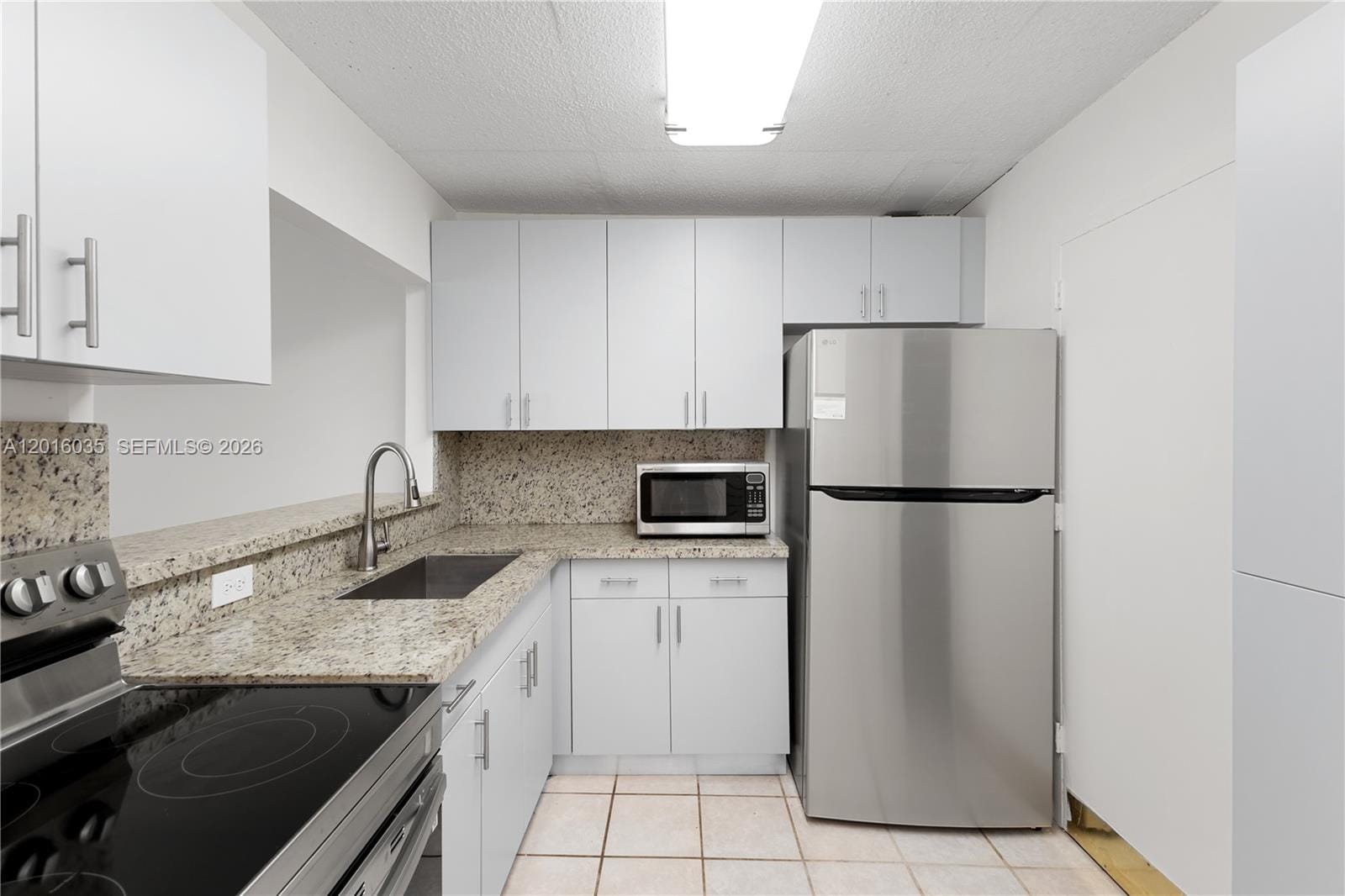 345 Ocean Drive 424, Miami Beach, FL 33139 photo 4