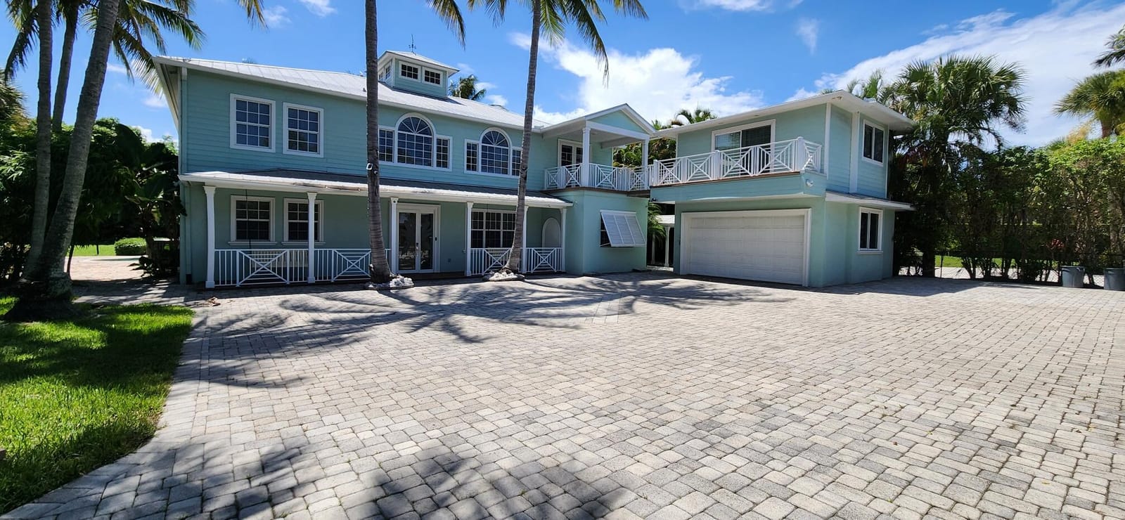 1066 SE Saint Lucie Boulevard — photo 3
