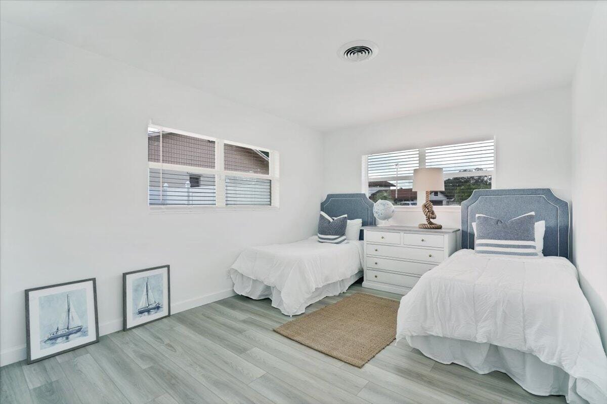 76 W Fairview W W — photo 10