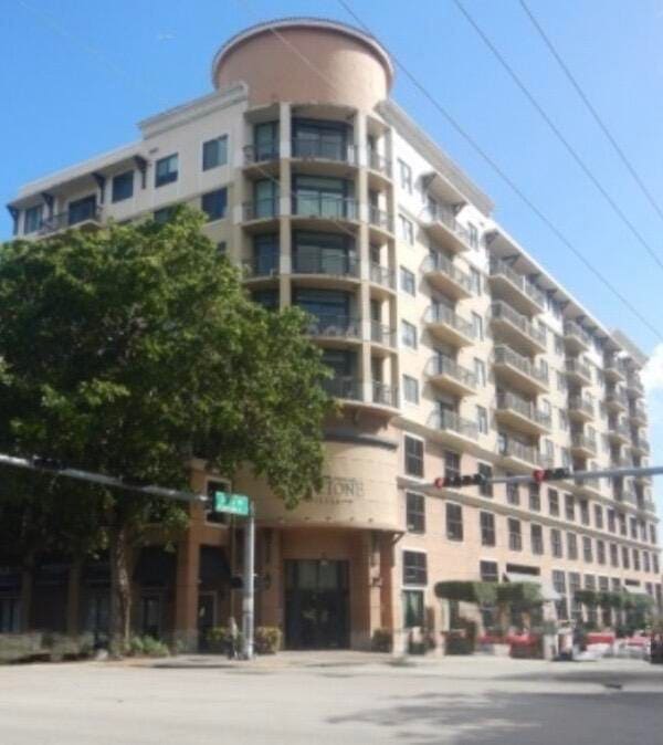 3590 Coral Way #502, Miami, FL 33145