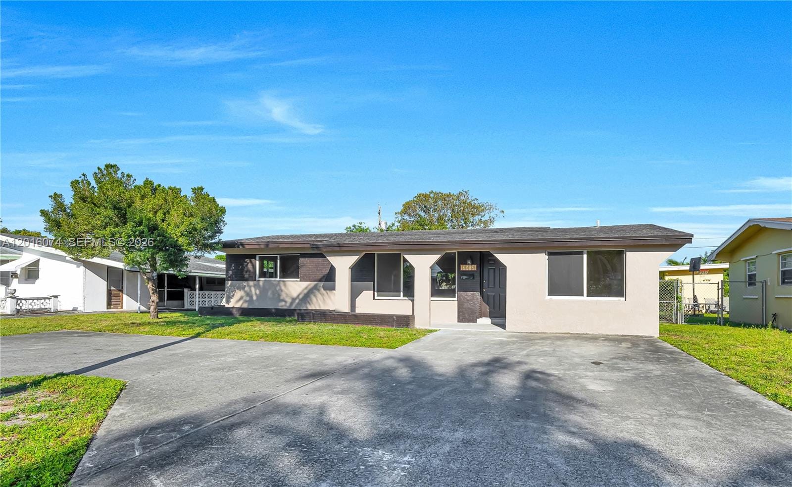 2512 Alcazar Drive, Miramar, FL 33023 photo 2