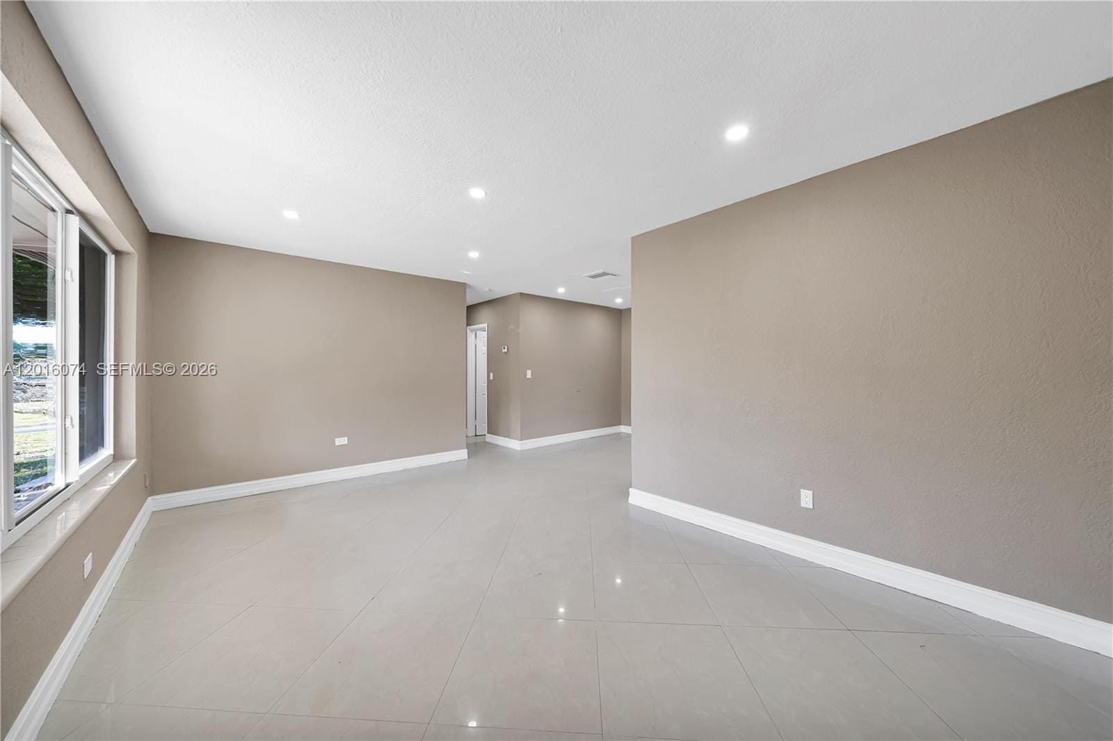 2512 Alcazar Drive, Miramar, FL 33023 photo 12