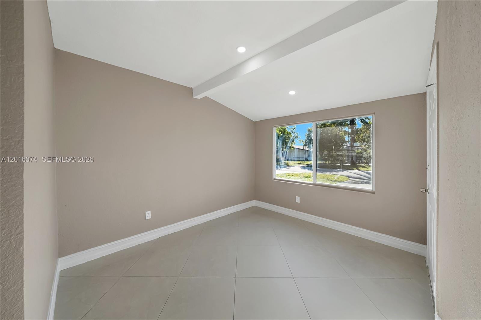 2512 Alcazar Drive, Miramar, FL 33023 photo 5
