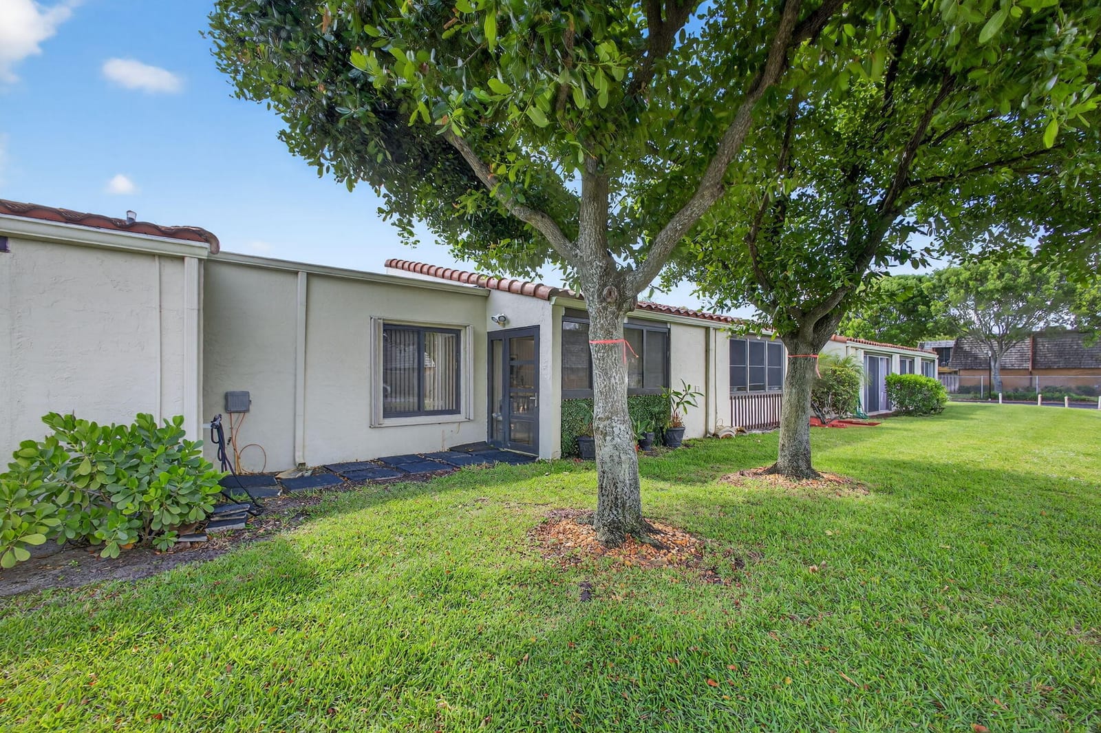 2532 S Boundbrook Dr S S 102, Palm Springs, FL 33406 photo 23