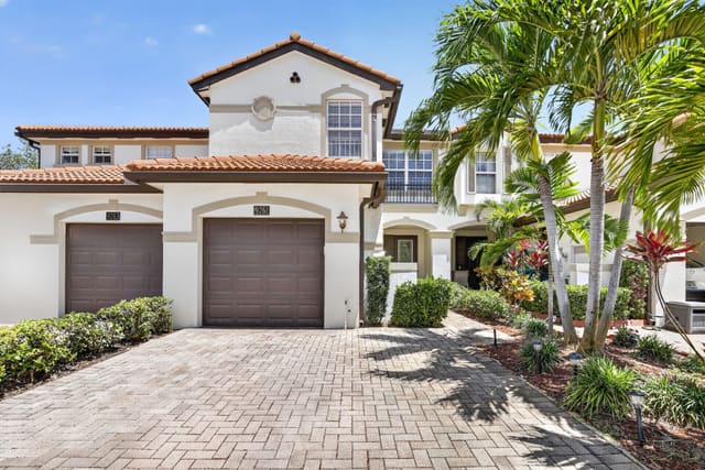 9761 Darlington Place, sold in Darlington Park, Cooper City, FL