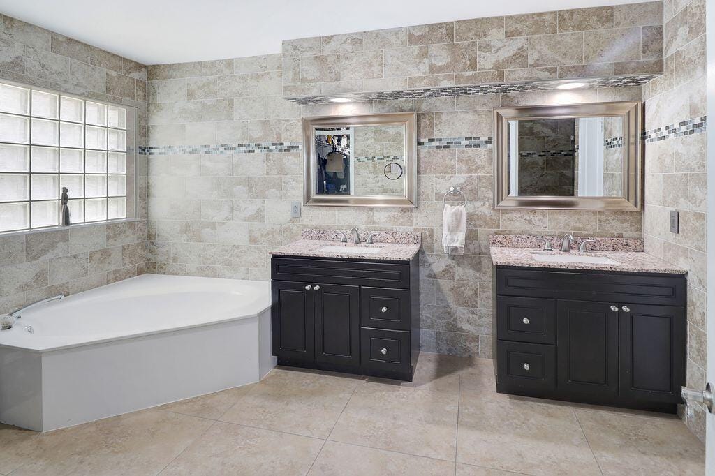 5808 N Plum Bay Parkway, Tamarac, FL 33321 photo 10