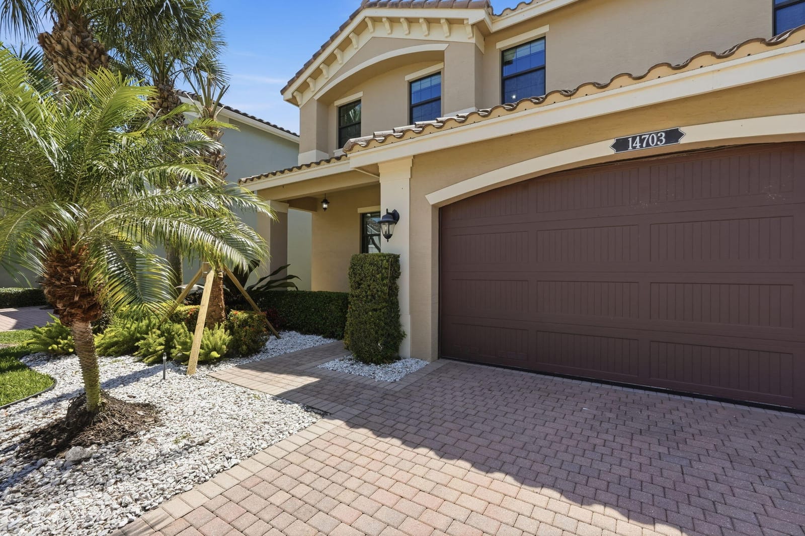 14703 Alabaster Avenue — photo 2