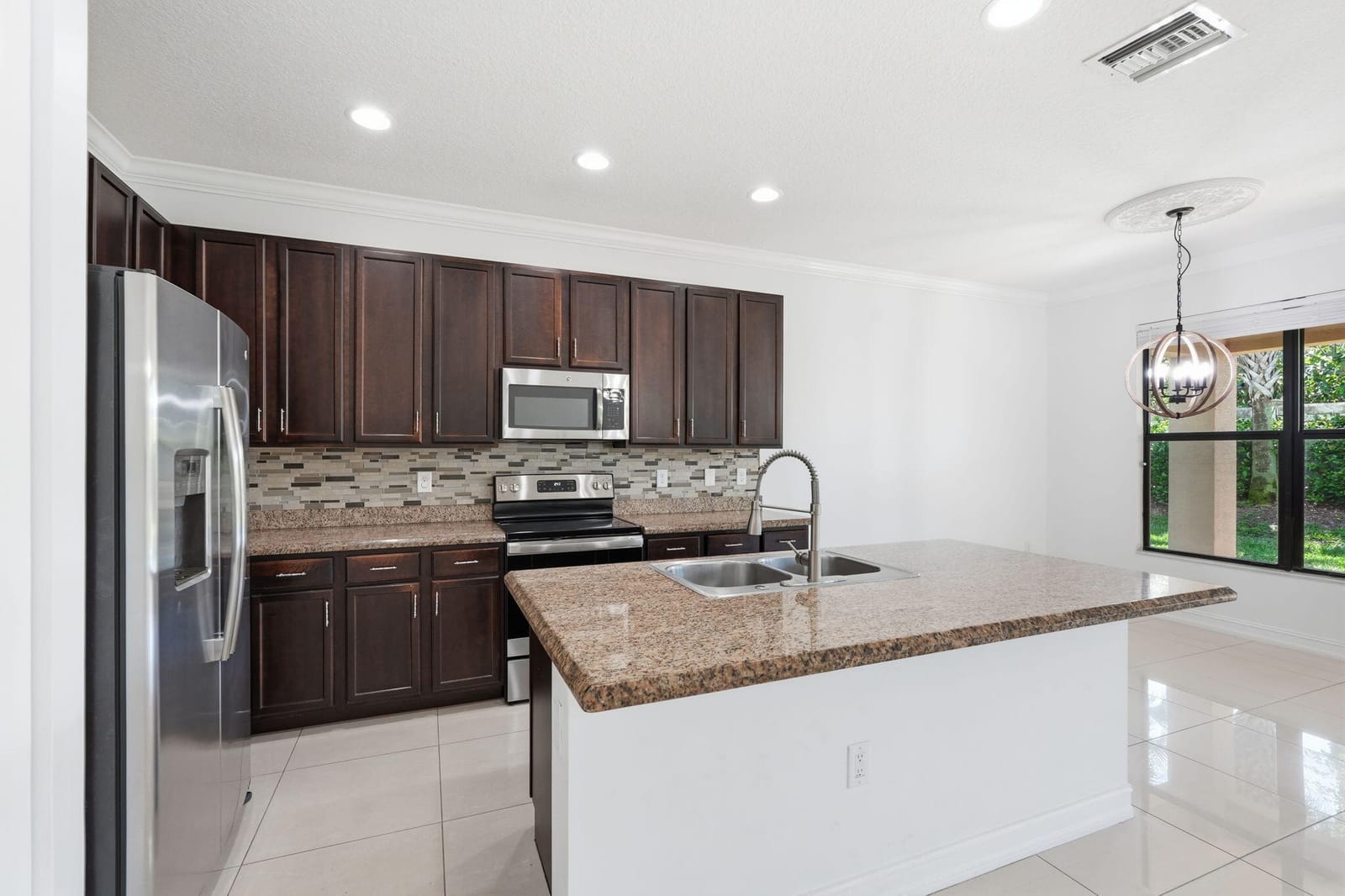 14703 Alabaster Avenue — photo 12