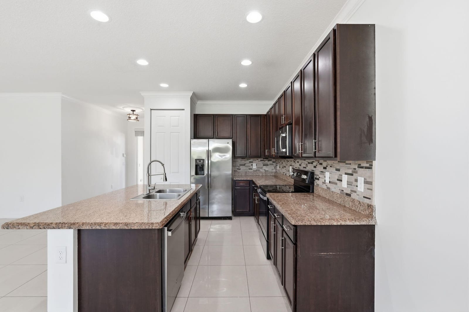 14703 Alabaster Avenue — photo 10