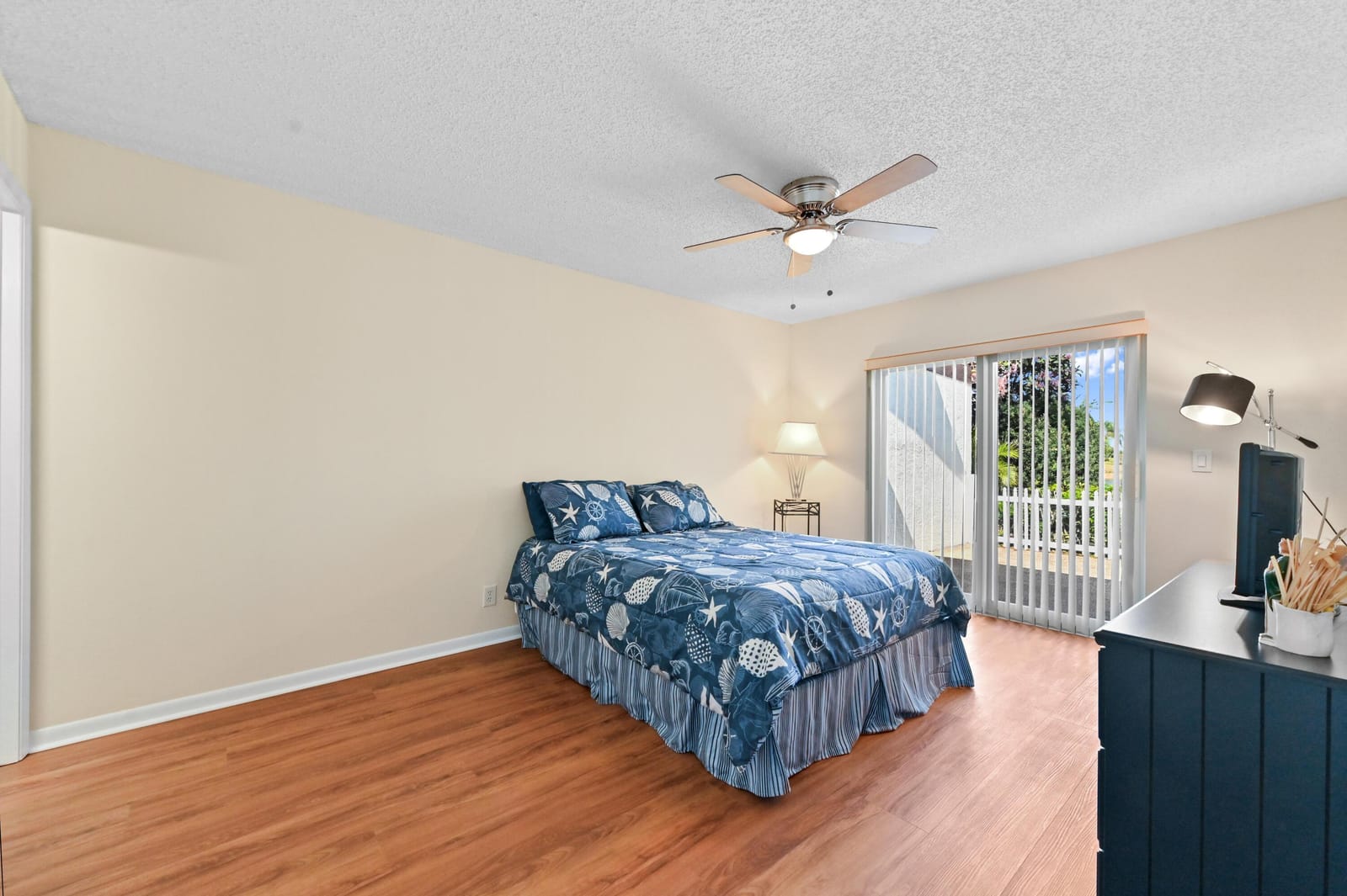 8515 Lake Point Court, Lake Worth, FL 33467 photo 11