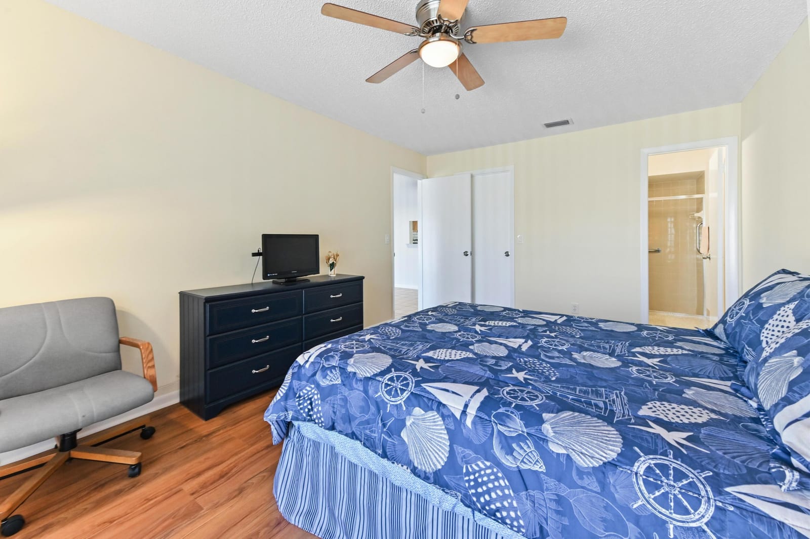 8515 Lake Point Court, Lake Worth, FL 33467 photo 12