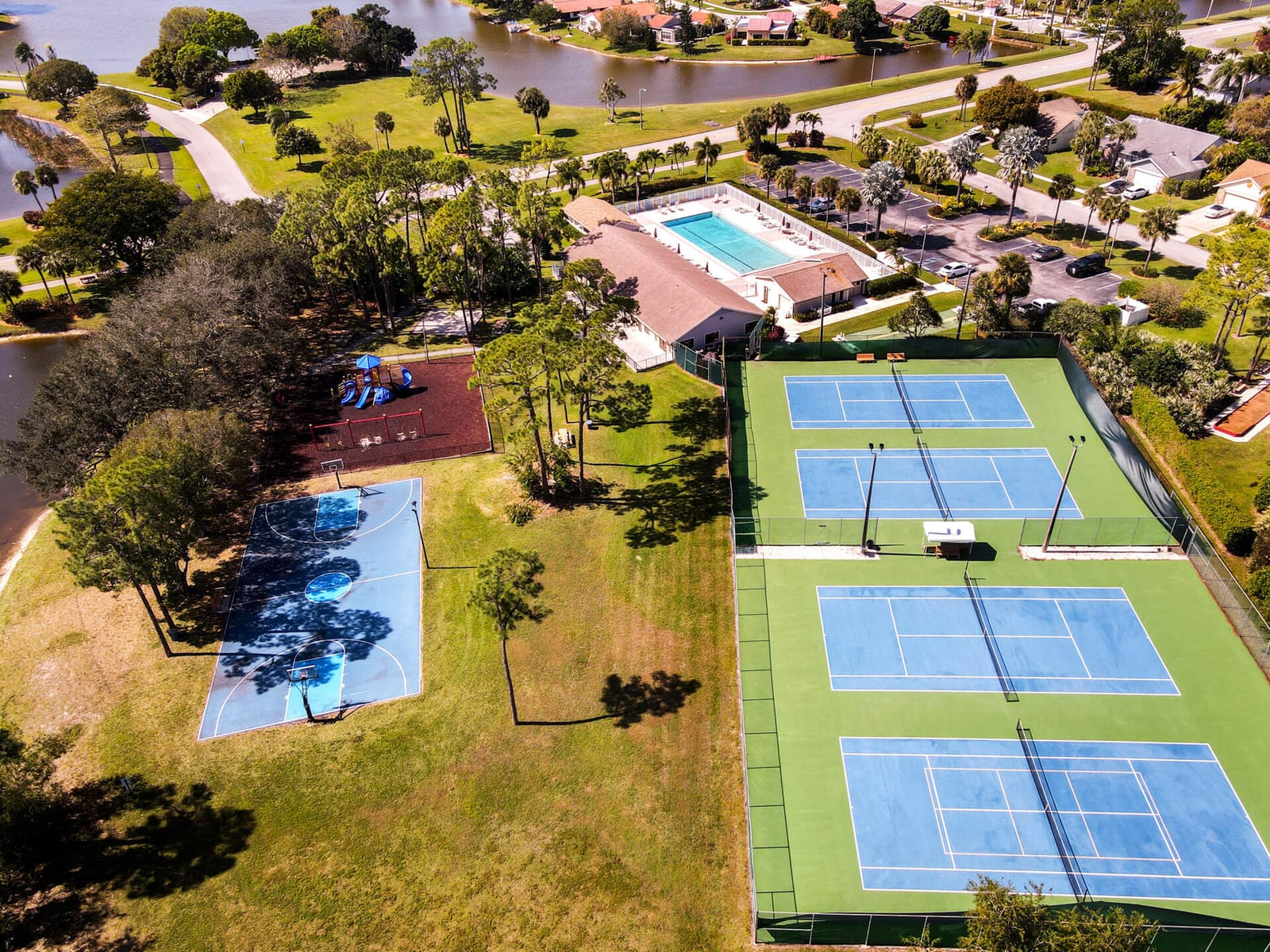 8515 Lake Point Court, Lake Worth, FL 33467 photo 27