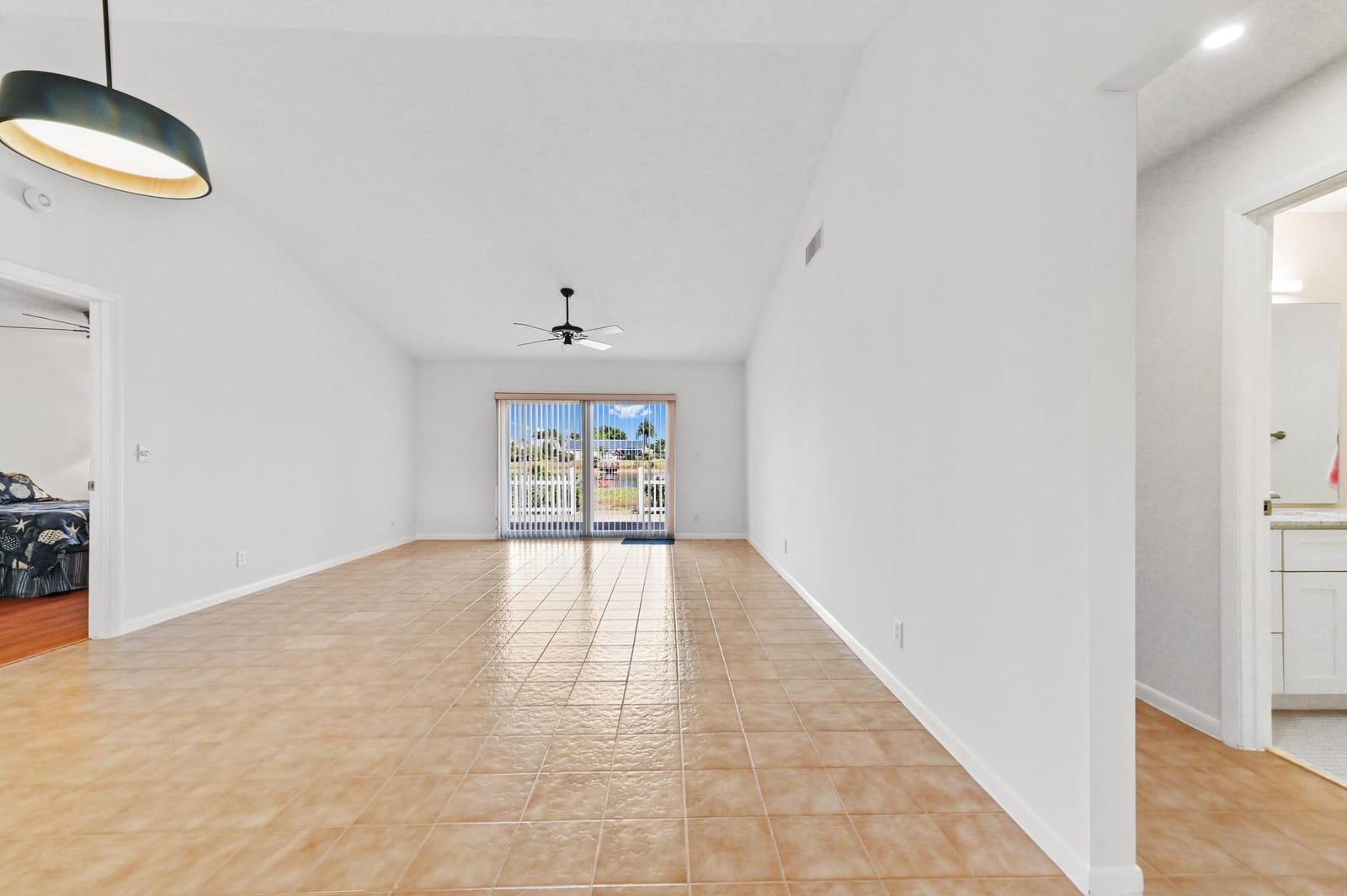 8515 Lake Point Court, Lake Worth, FL 33467 photo 4