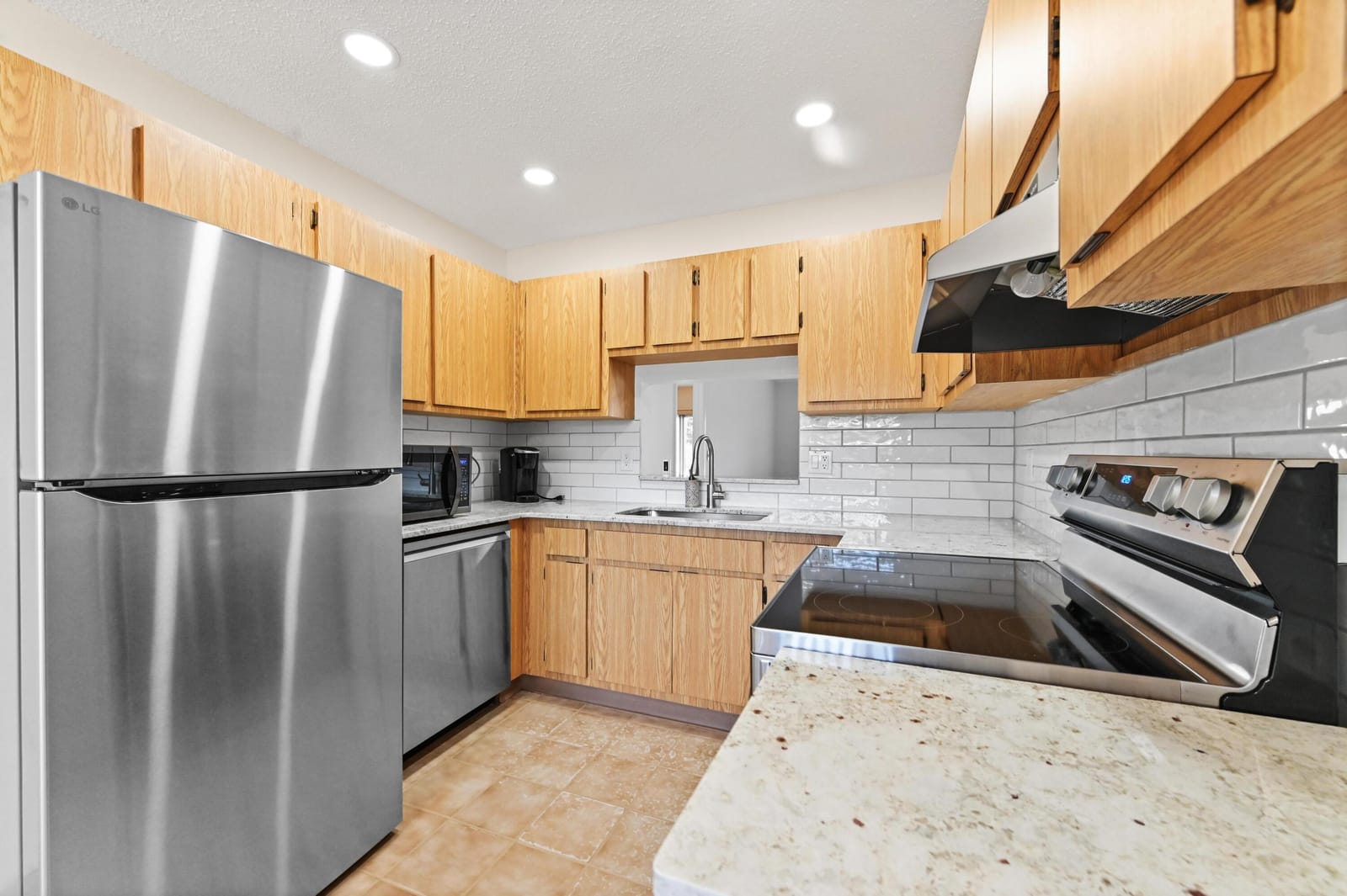 8515 Lake Point Court, Lake Worth, FL 33467 photo 8