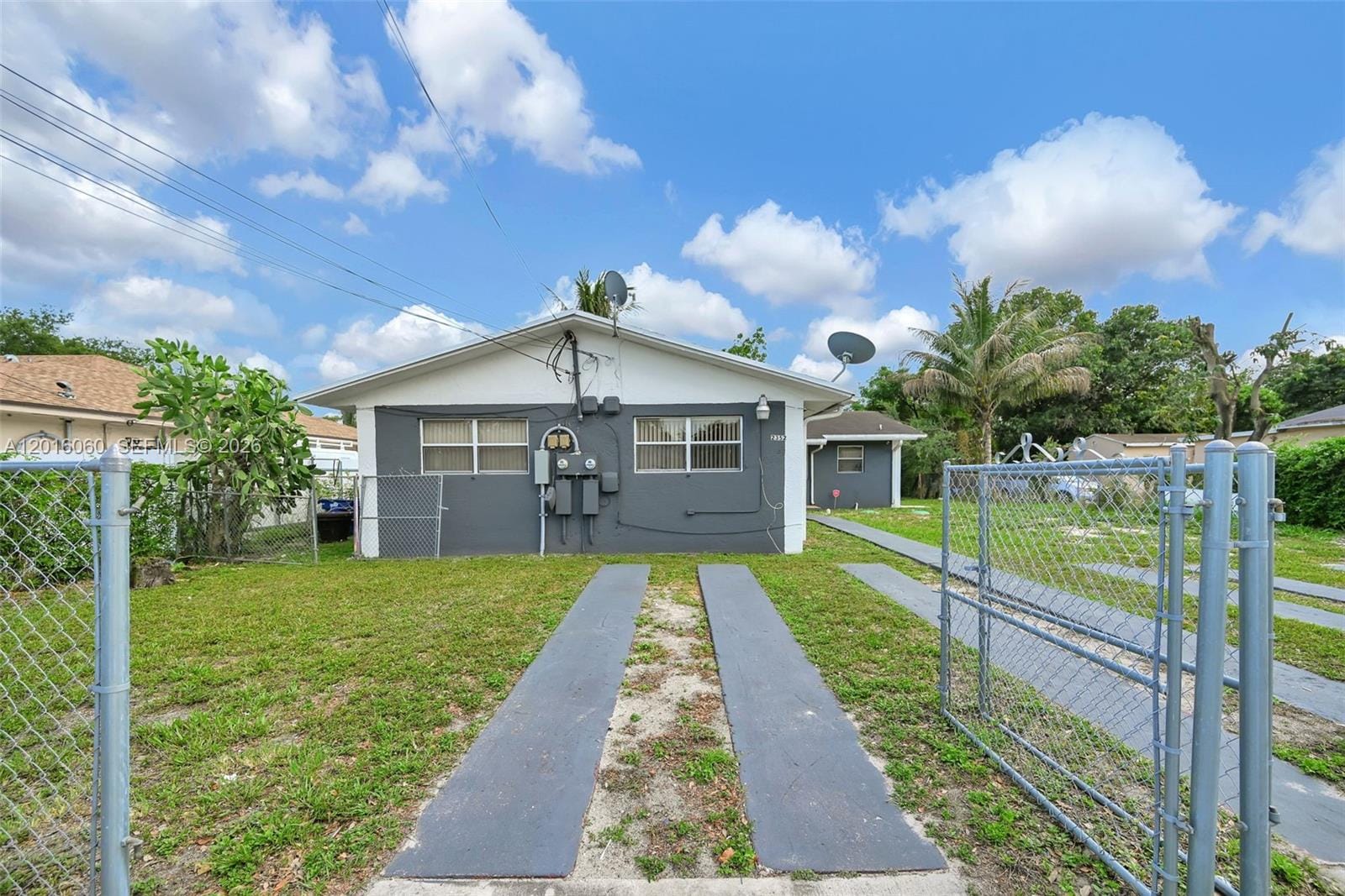 2352 NW 102nd Street — photo 3