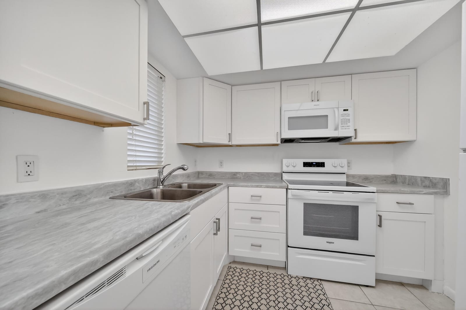 1679 SE Green Acres Circle Mm 102 — photo 11