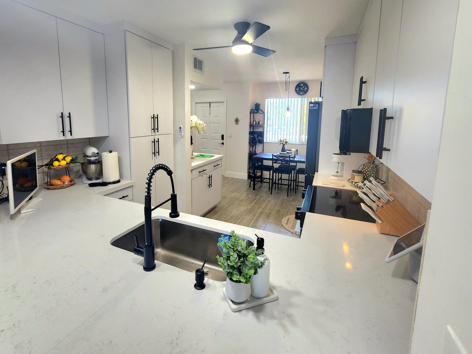 7751 Southampton Terrace 215 — photo 9