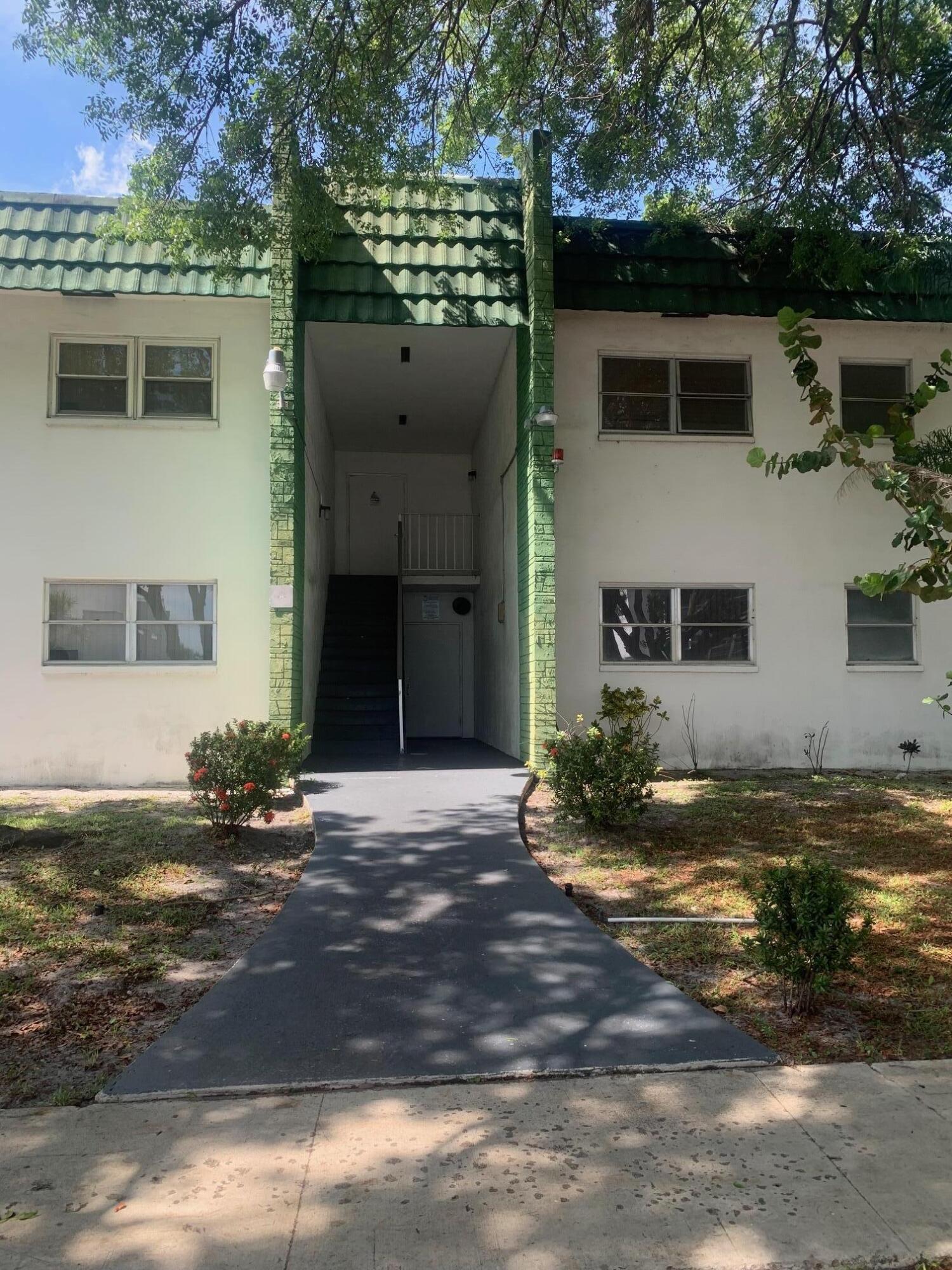 4821 NW 22nd Court NW 100, Lauderhill, FL 33313, Lauderhill