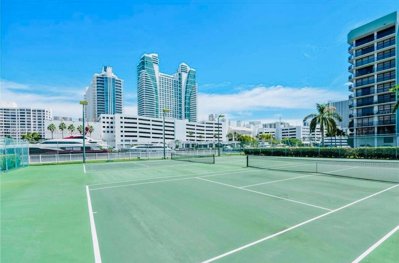 600 Parkview Drive 718, Hallandale Beach, FL 33009 photo 15