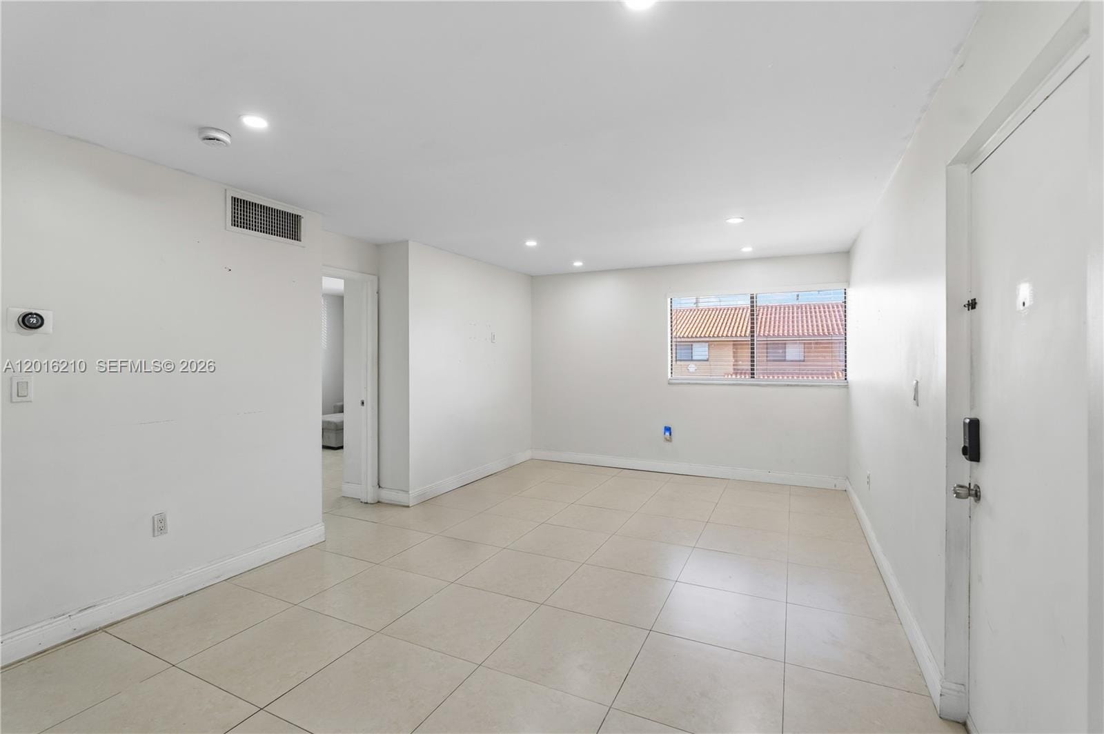 2735 W 60th Place 204, Hialeah, FL 33016 photo 16