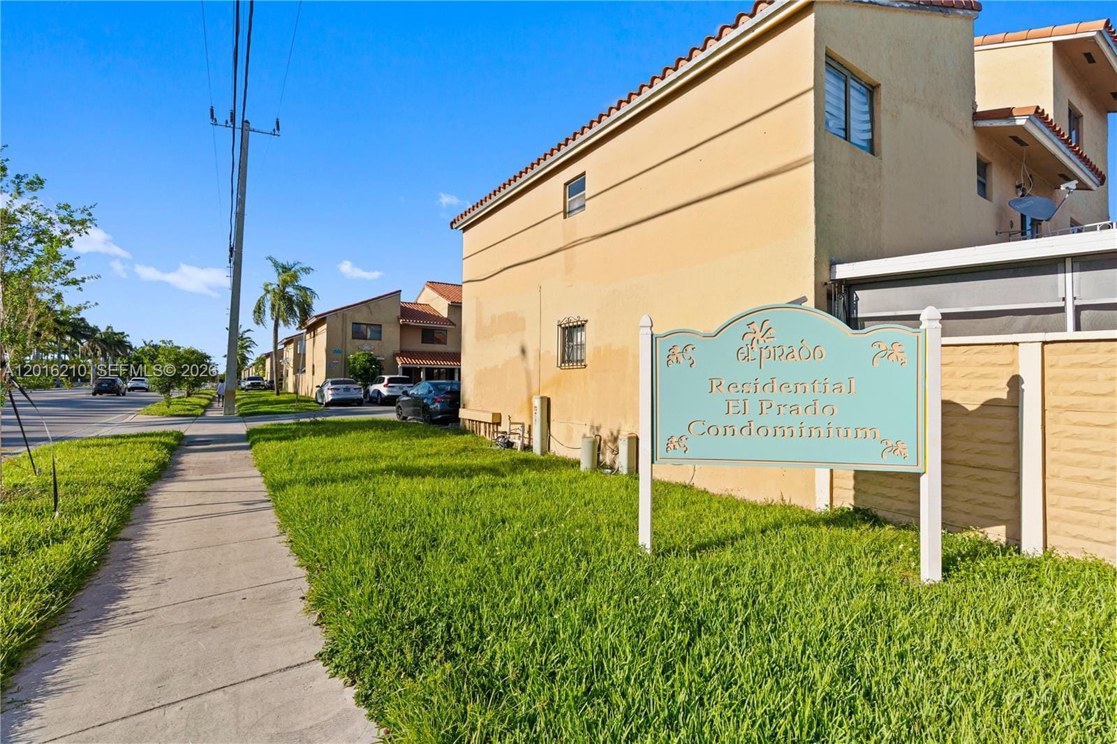 2735 W 60th Place 204, Hialeah, FL 33016 photo 26