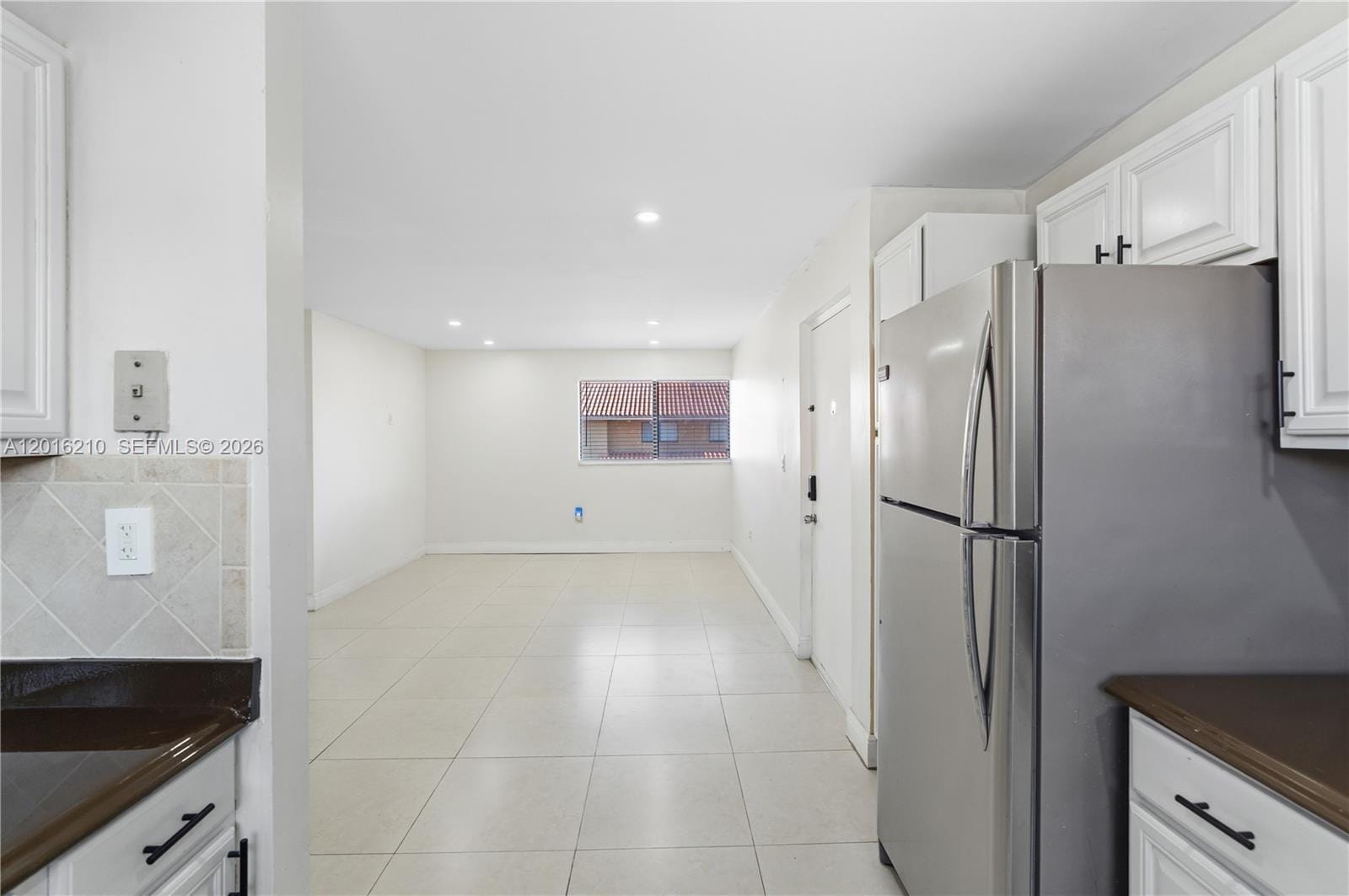 2735 W 60th Place 204, Hialeah, FL 33016 photo 7