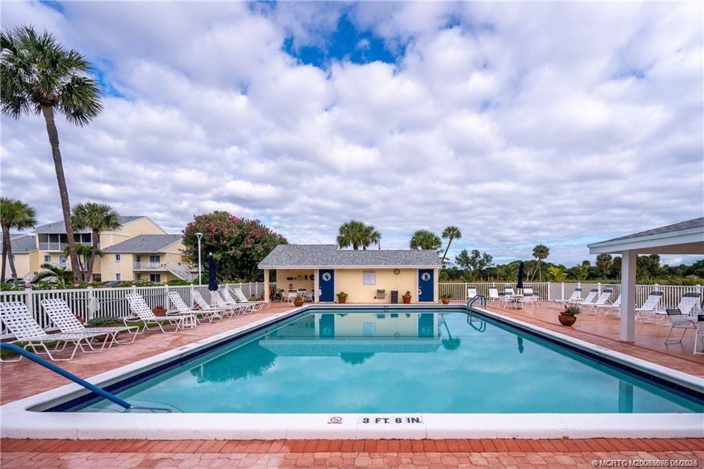 5558 NE Gulfstream Way, Stuart, FL 34996 photo 2