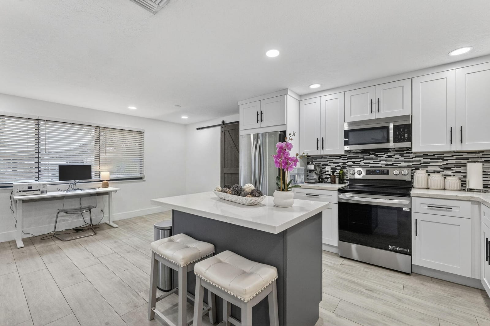 830 NE 59th Court — photo 11