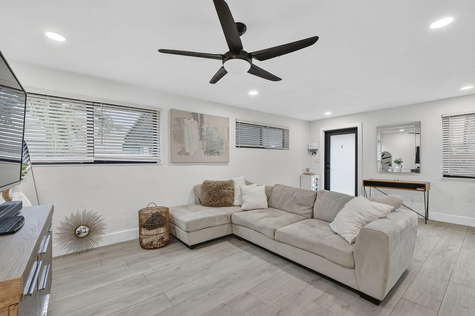 830 NE 59th Court — photo 8