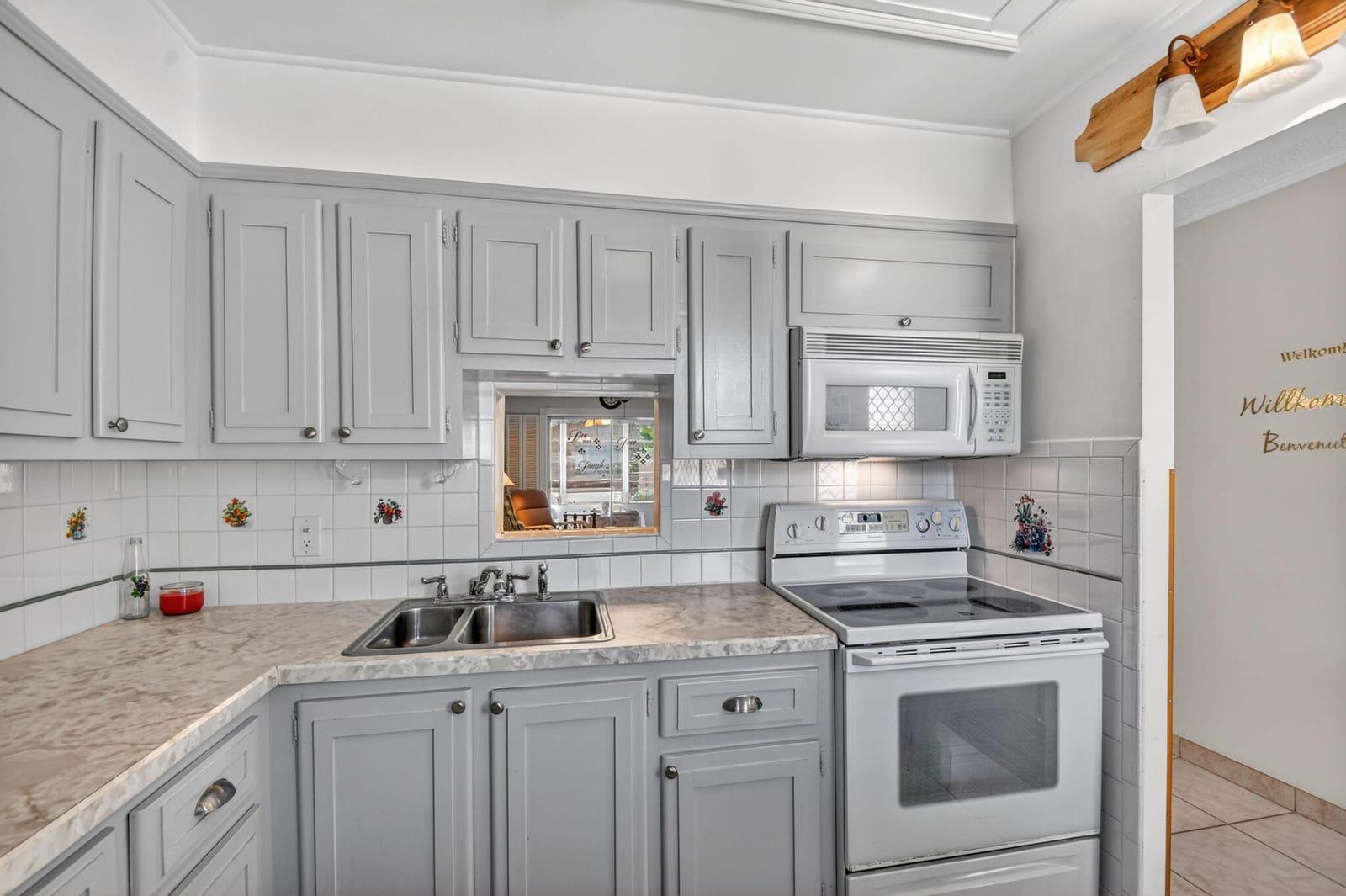 2111 NE 1st Court 204, Boynton Beach, FL 33435 photo 10
