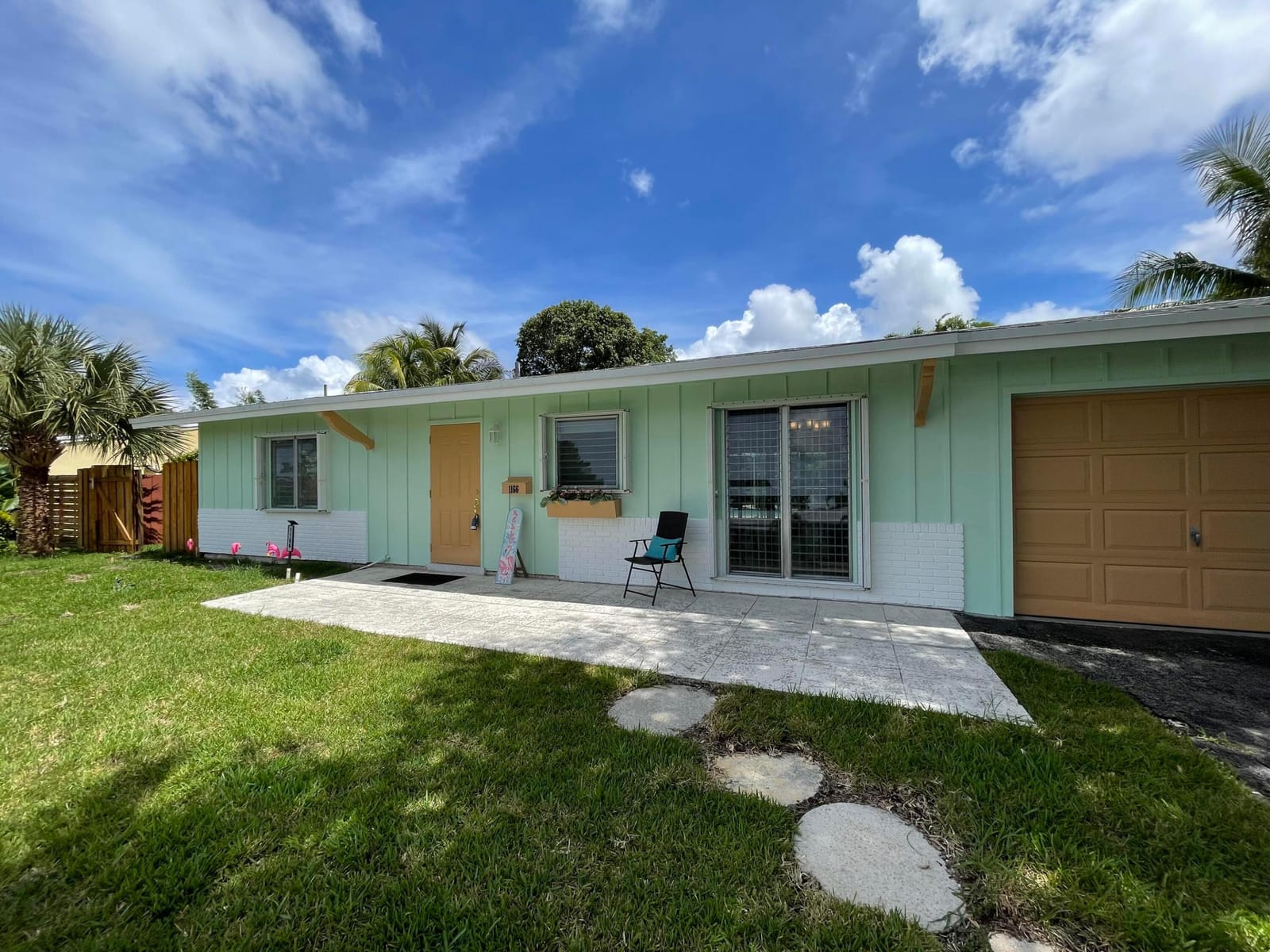 1166 SW 4th Street — photo 2