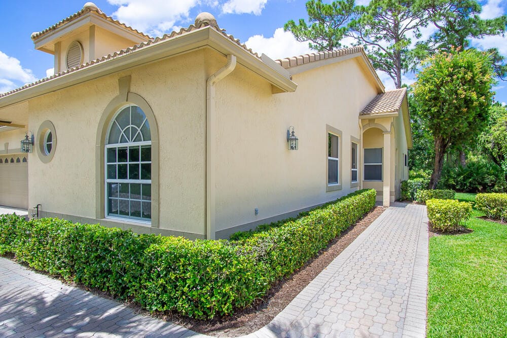 7084 Torrey Pines Circle — photo 3