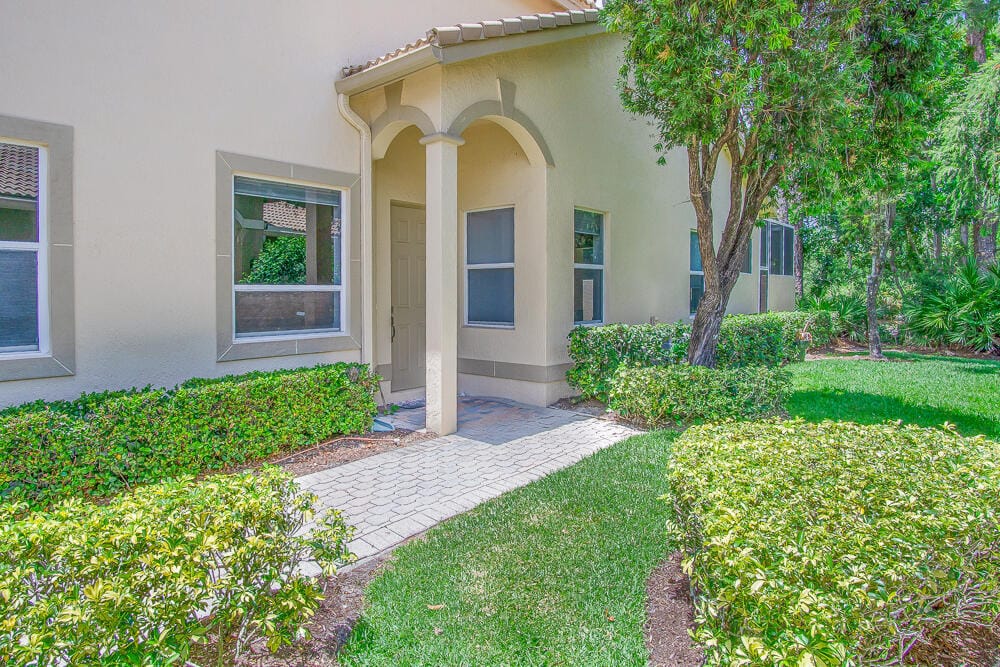 7084 Torrey Pines Circle — photo 6