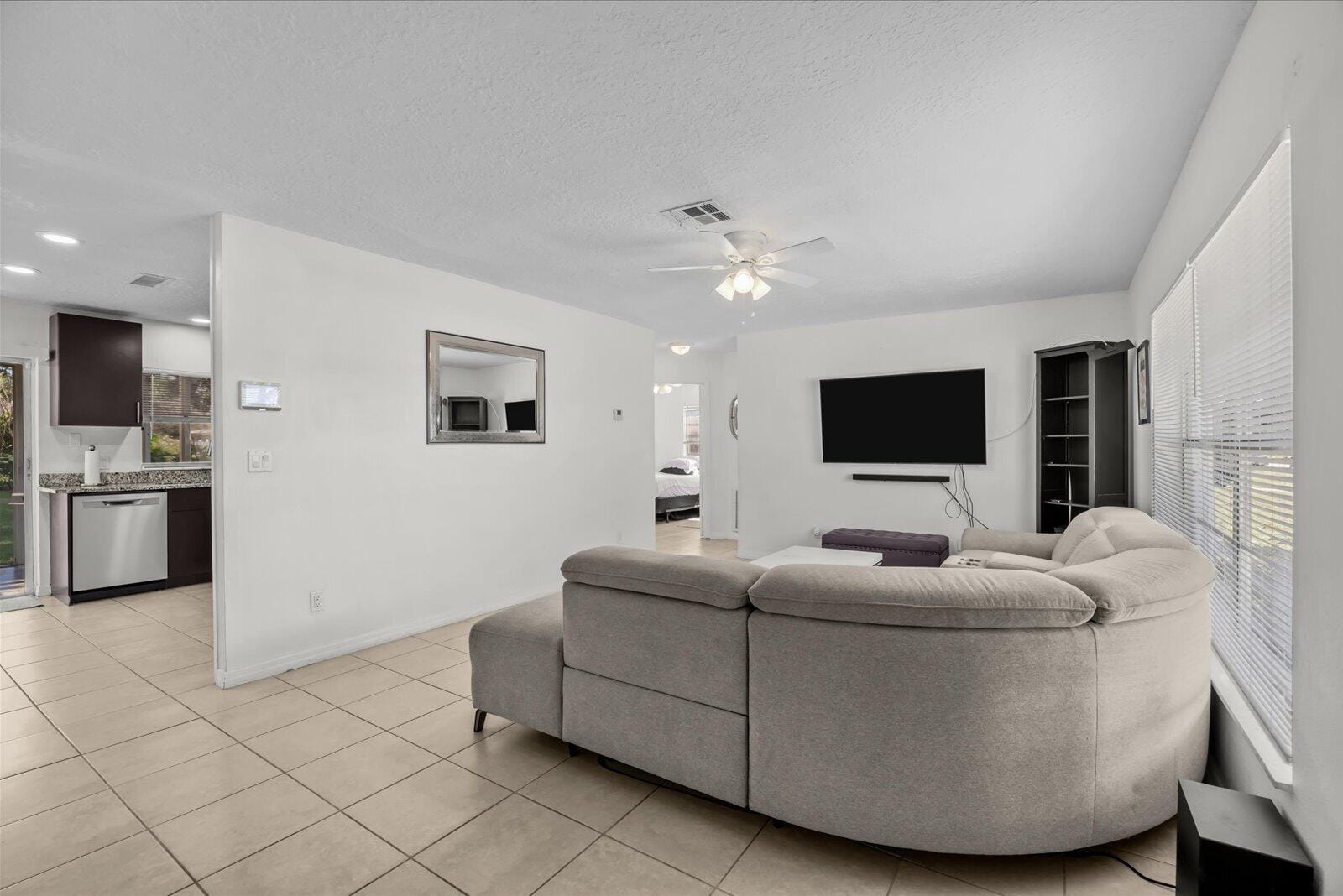 1549 SE Minorca Avenue — photo 5