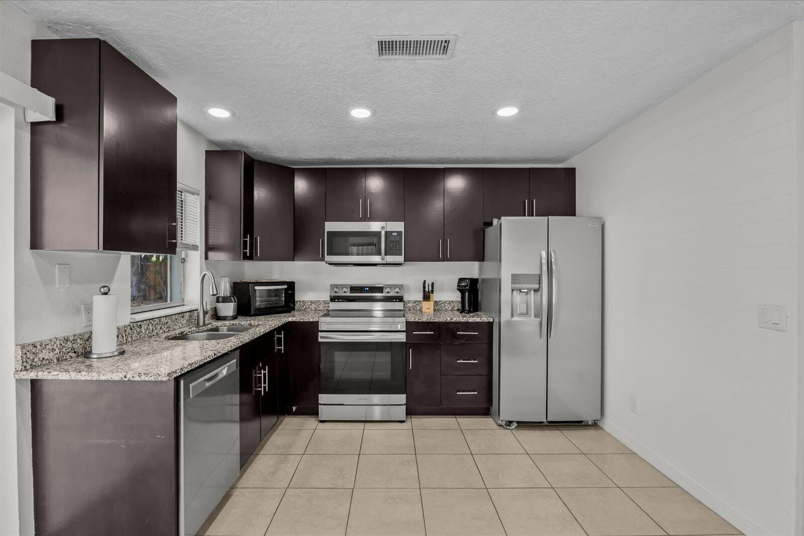 1549 SE Minorca Avenue — photo 9