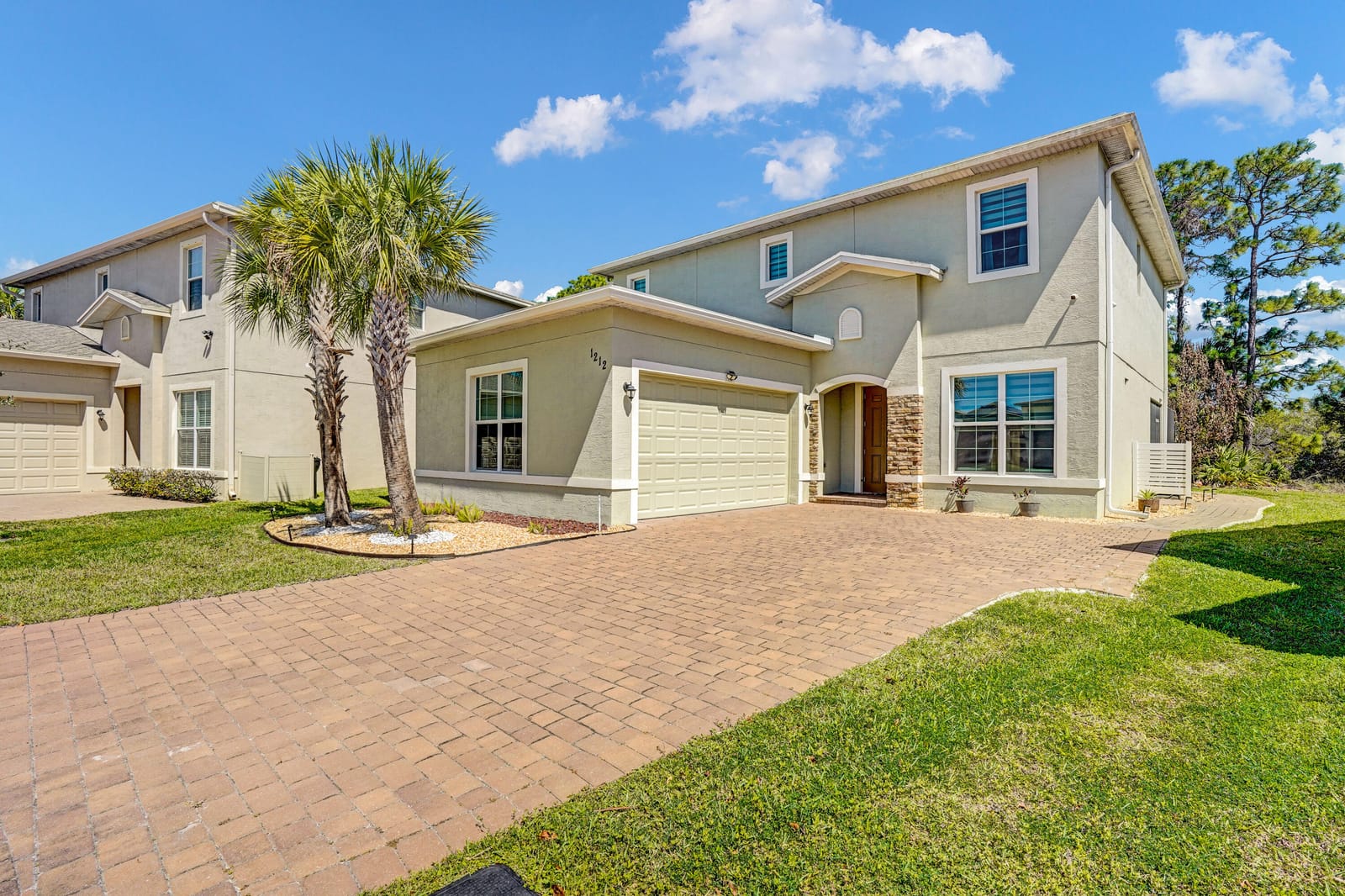 1212 NW Leonardo Circle — photo 2
