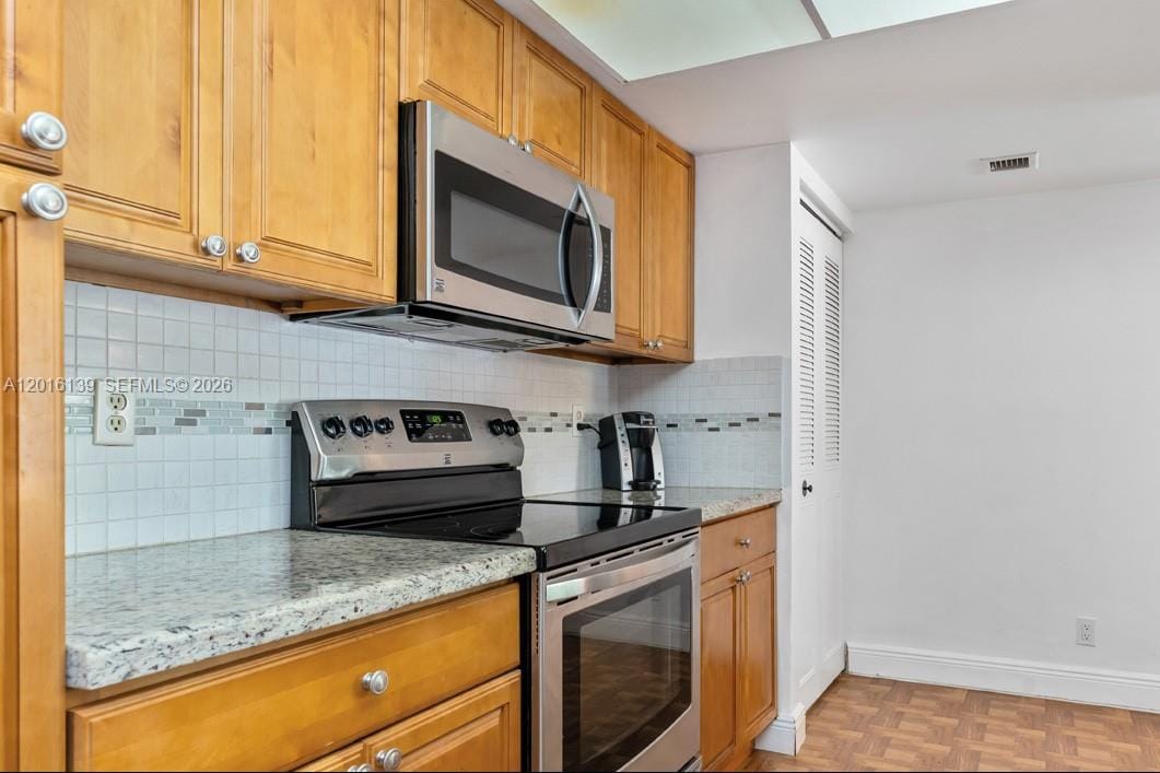825 Egret Circle 110 — photo 11
