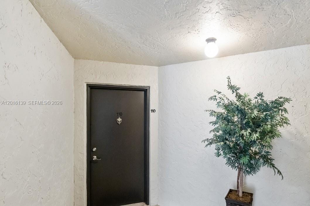 825 Egret Circle 110 — photo 4