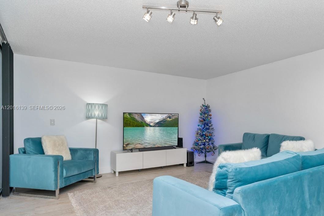 825 Egret Circle 110 — photo 6