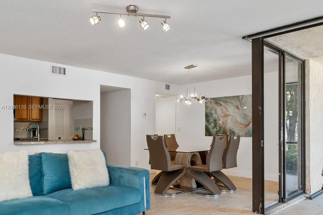 825 Egret Circle 110 — photo 7