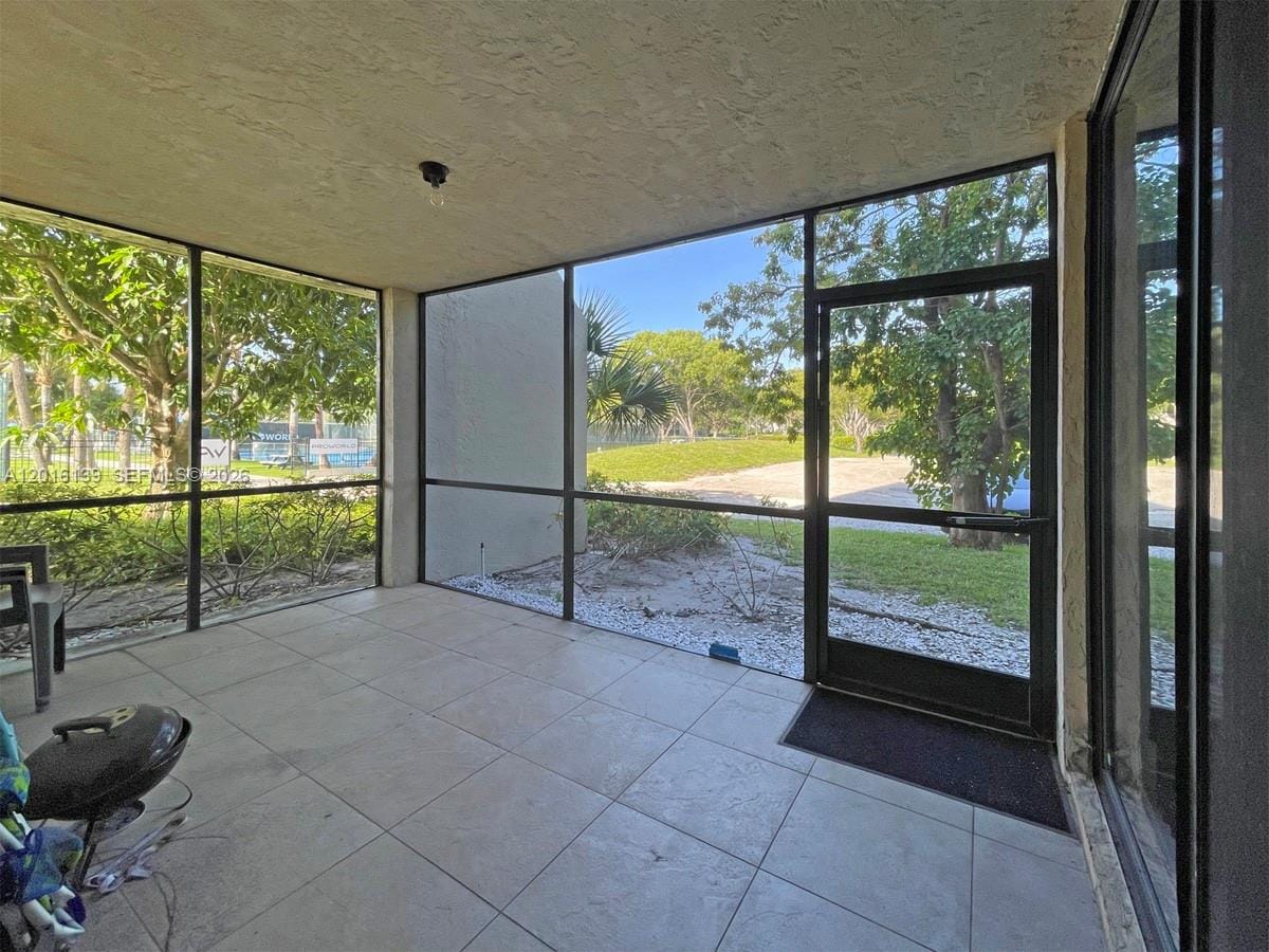 825 Egret Circle 110 — photo 8
