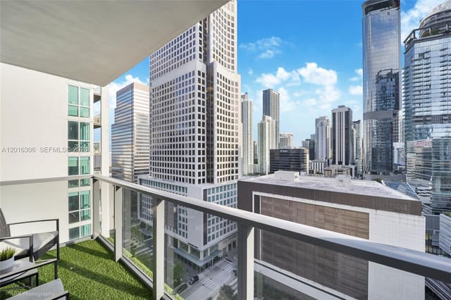 31 SE 6th Street 2207, Miami, FL 33131