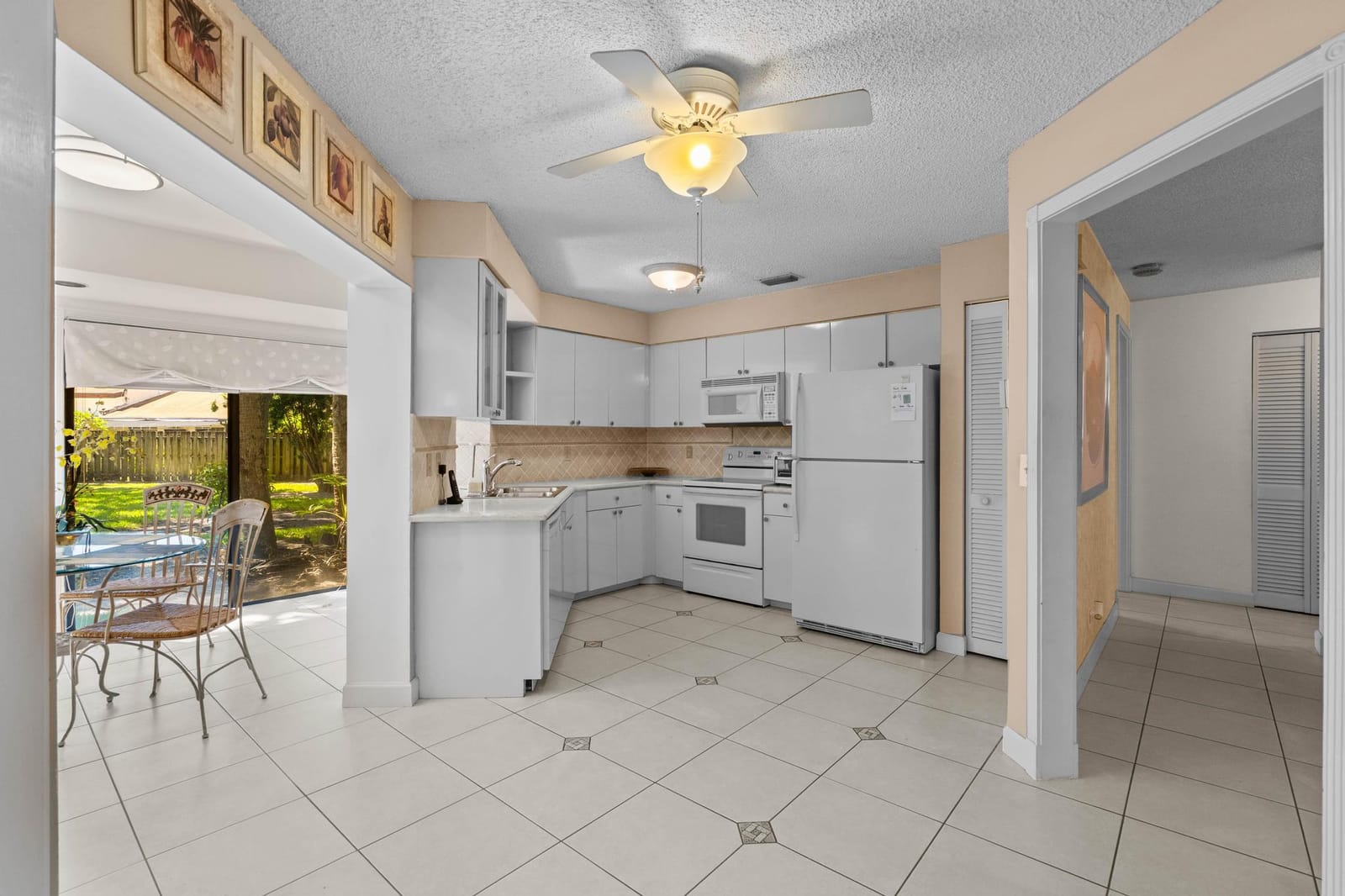 3404 Emerald Oaks Drive 803, Hollywood, FL 33021 photo 14