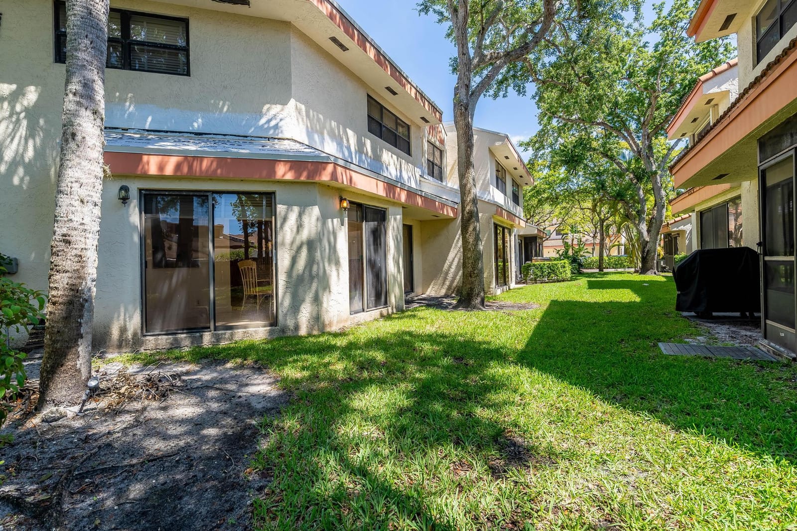 3404 Emerald Oaks Drive 803, Hollywood, FL 33021 photo 27