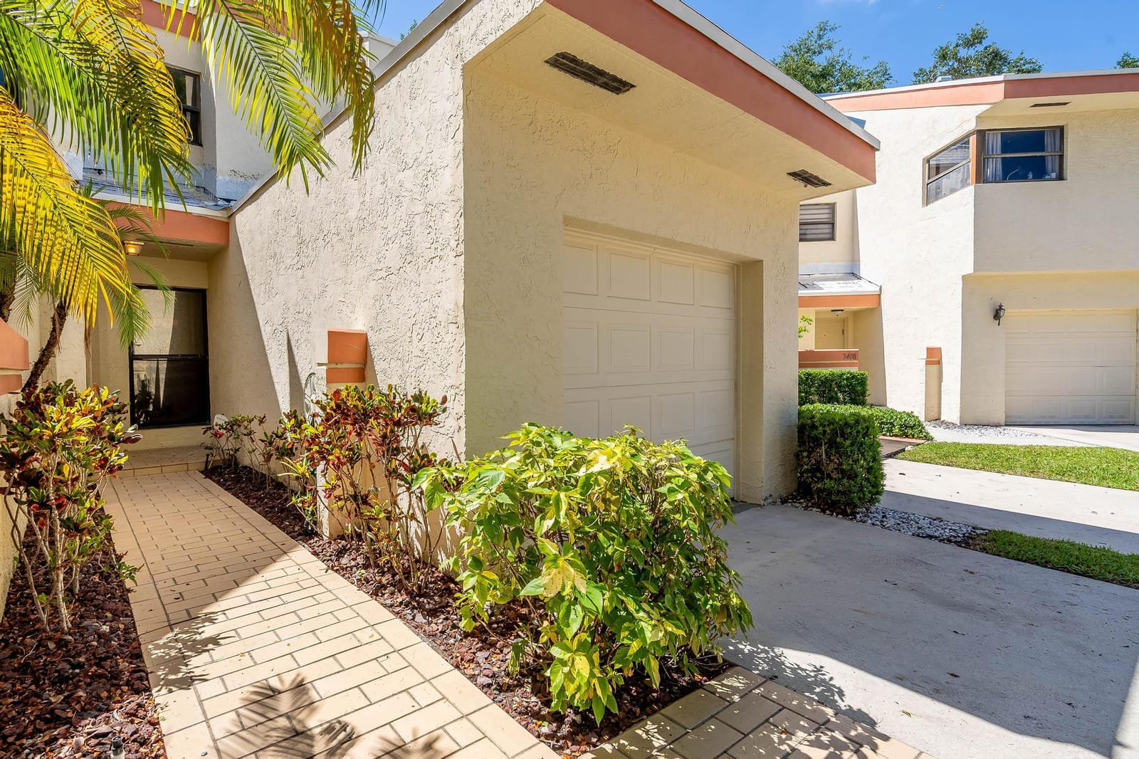 3404 Emerald Oaks Drive 803, Hollywood, FL 33021 photo 5