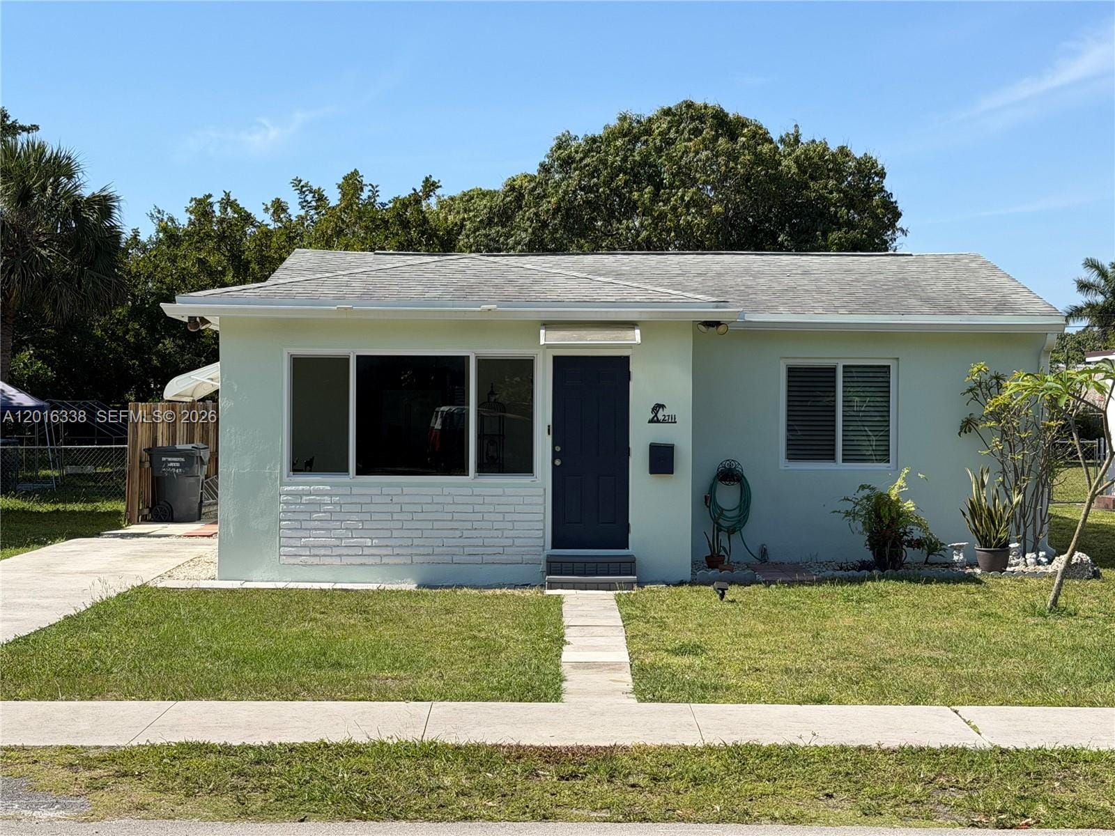 2711 Adams Street, Hollywood, FL 33020 photo 2