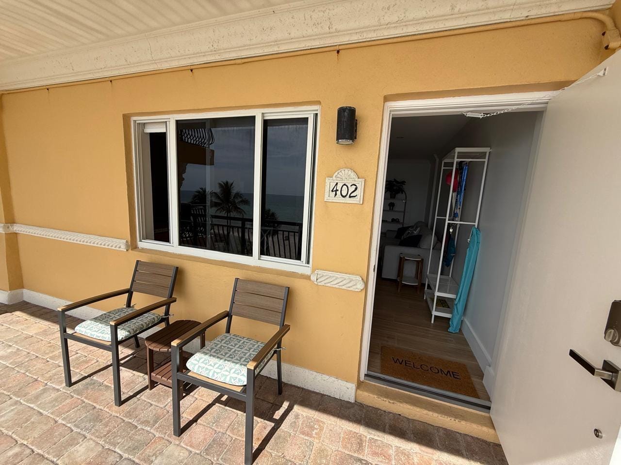 1815 N Surf Road 402 — photo 4