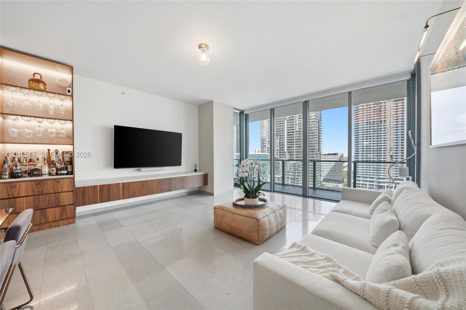 68 SE 6th Street 1904, Miami, FL 33131, Miami