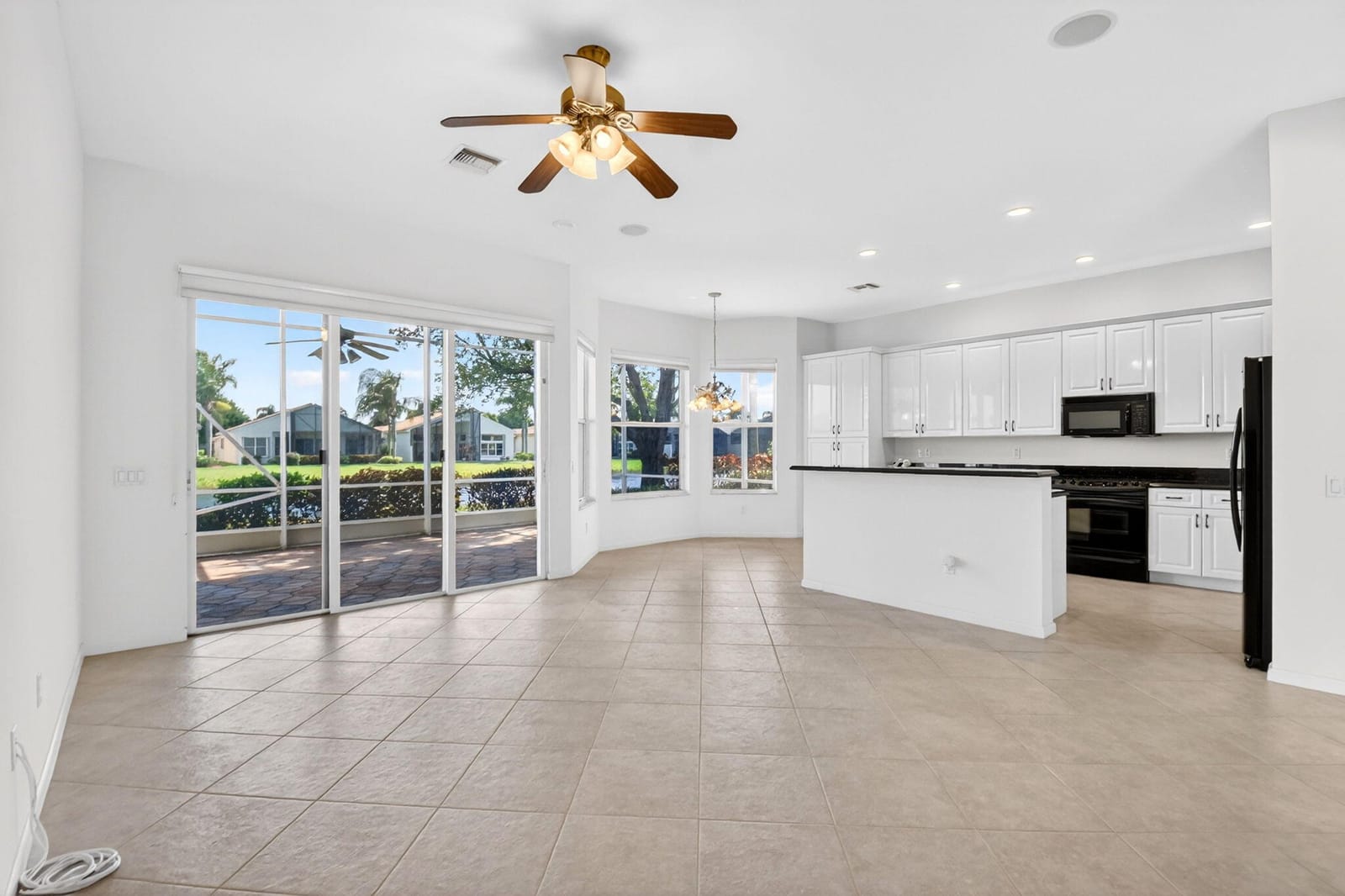 8198 Azure Coast Boulevard, Lake Worth, FL 33467 photo 11
