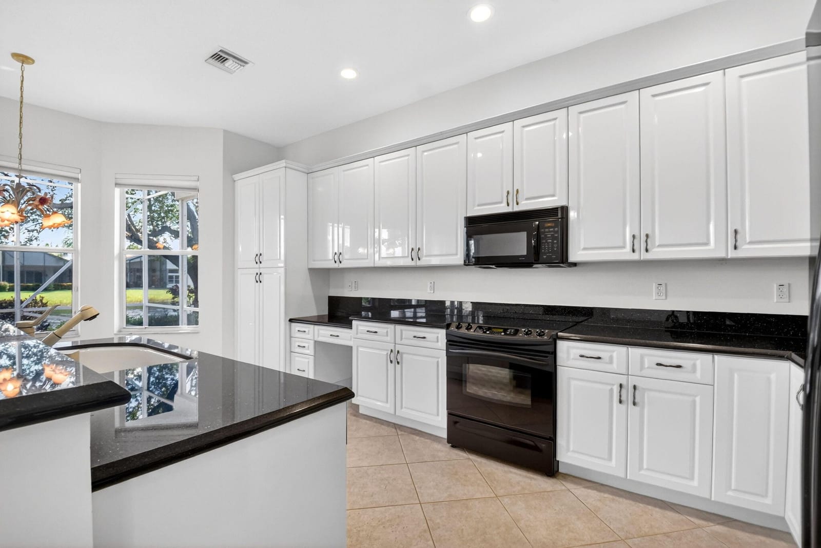 8198 Azure Coast Boulevard, Lake Worth, FL 33467 photo 5